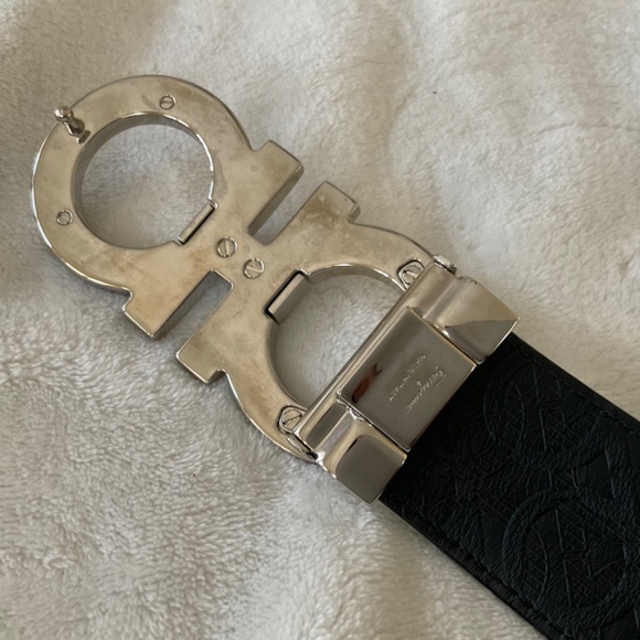 White Salvatore Ferragamo Paloma Reversible Belt 32-36” waist - Picture 4 of 8